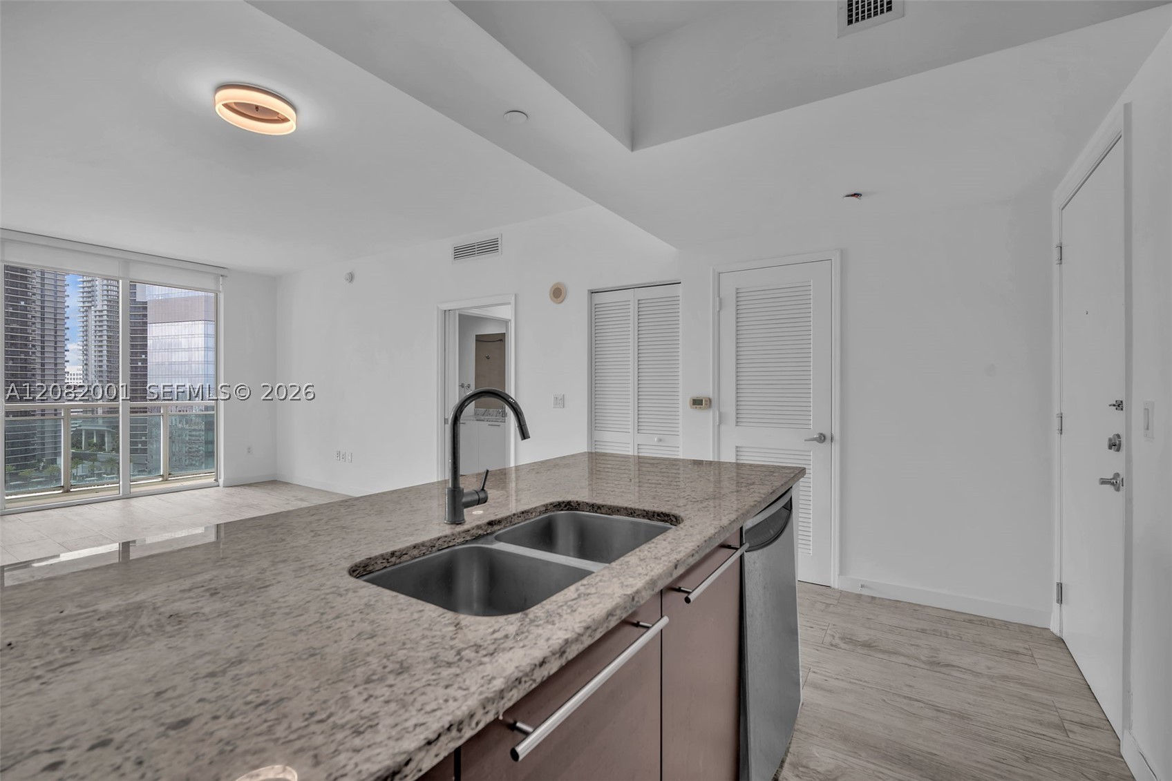 951 Brickell Ave #2403, Miami FL 33131