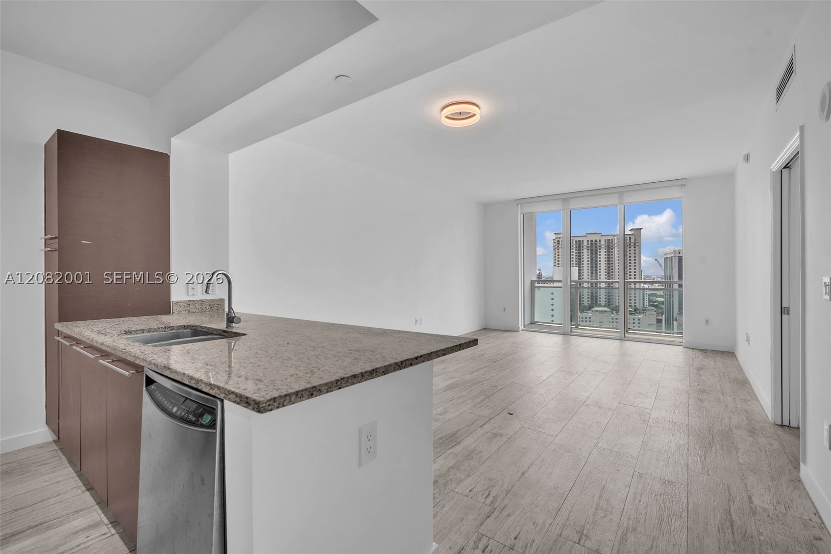951 Brickell Ave #2403, Miami FL 33131