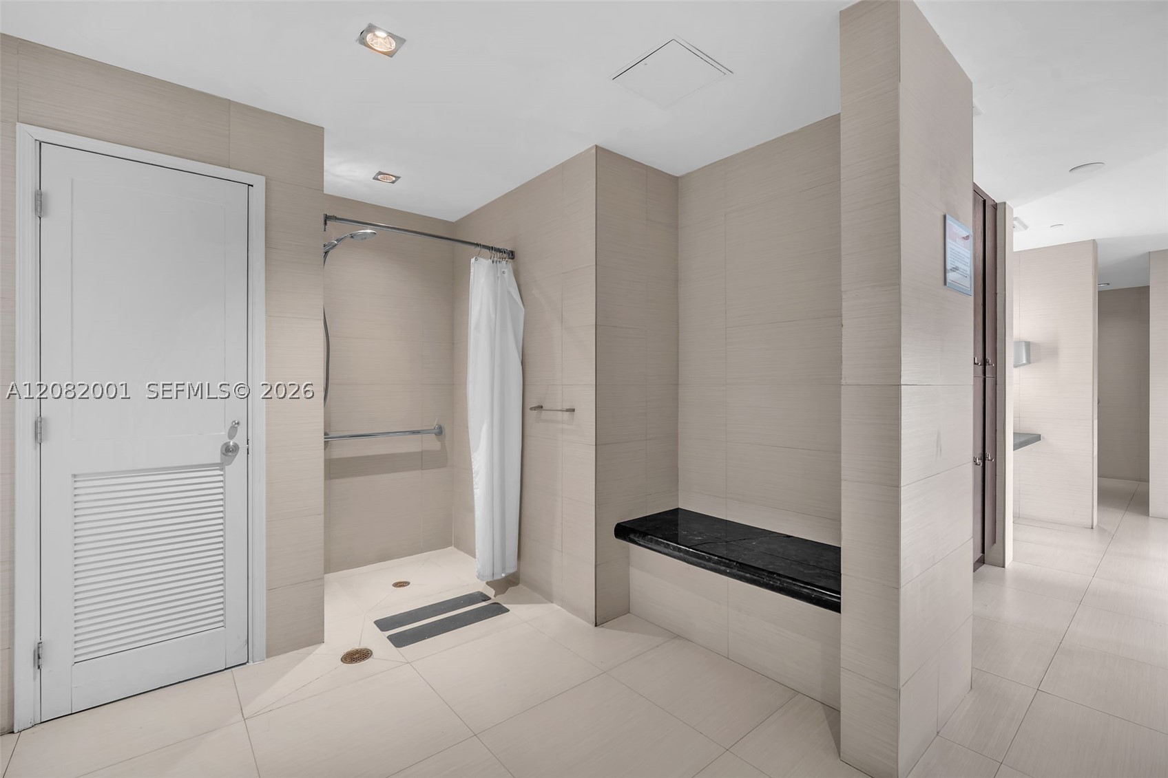 951 Brickell Ave #2403, Miami FL 33131