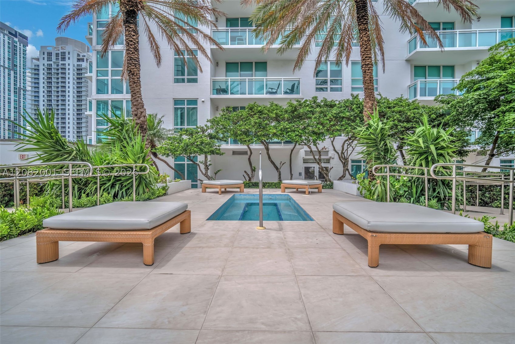 951 Brickell Ave #2403, Miami FL 33131
