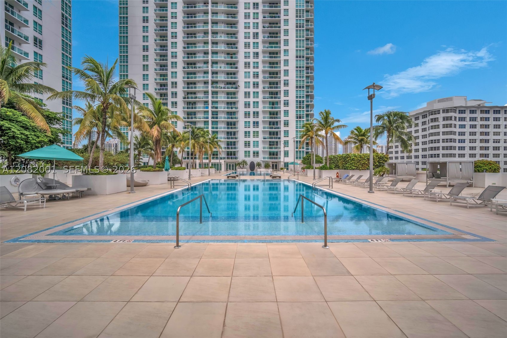 951 Brickell Ave #2403, Miami FL 33131