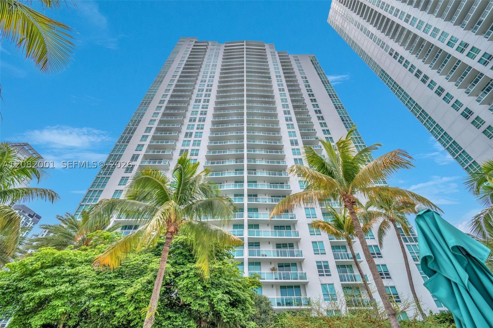 951 Brickell Ave #2403, Miami FL 33131