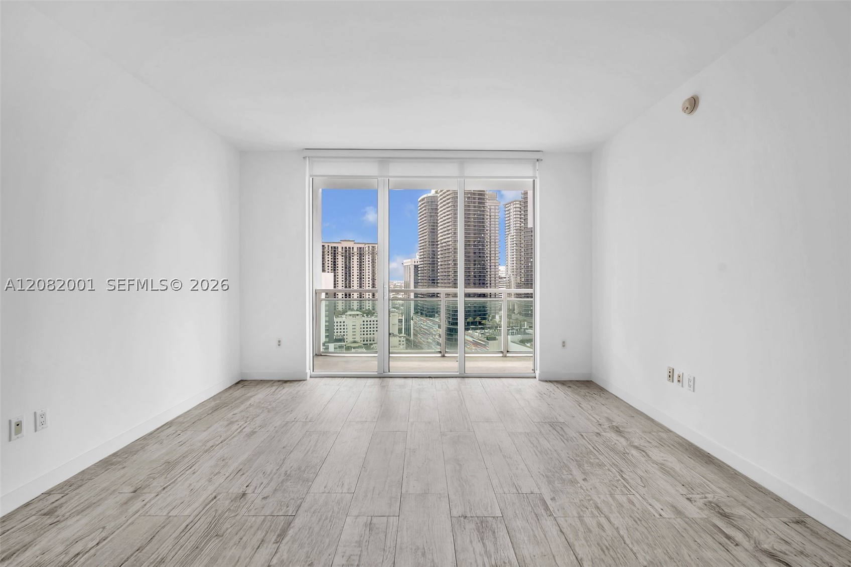 951 Brickell Ave #2403, Miami FL 33131