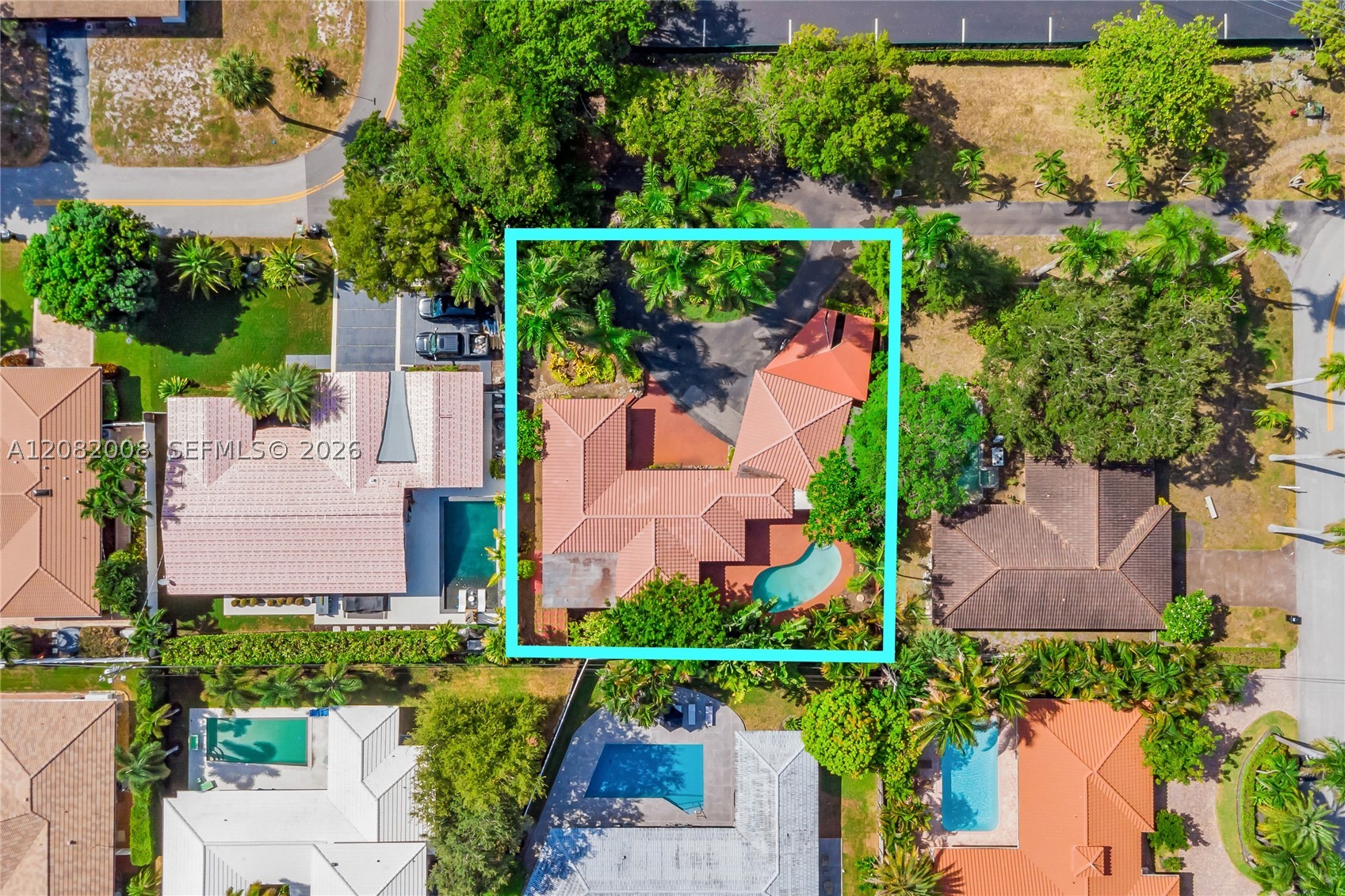 2533 NE 35th Dr, Fort Lauderdale FL 33308