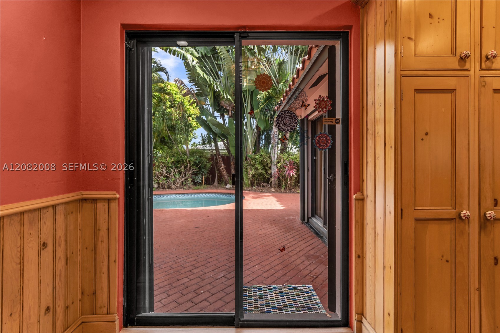 2533 NE 35th Dr, Fort Lauderdale FL 33308