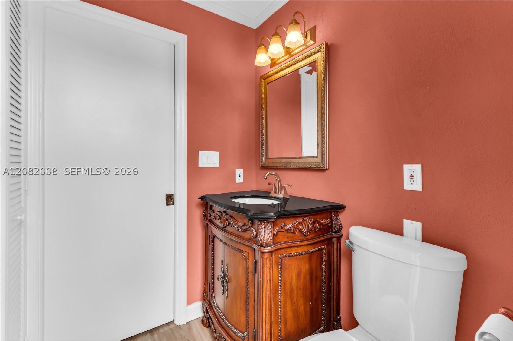 2533 NE 35th Dr, Fort Lauderdale FL 33308