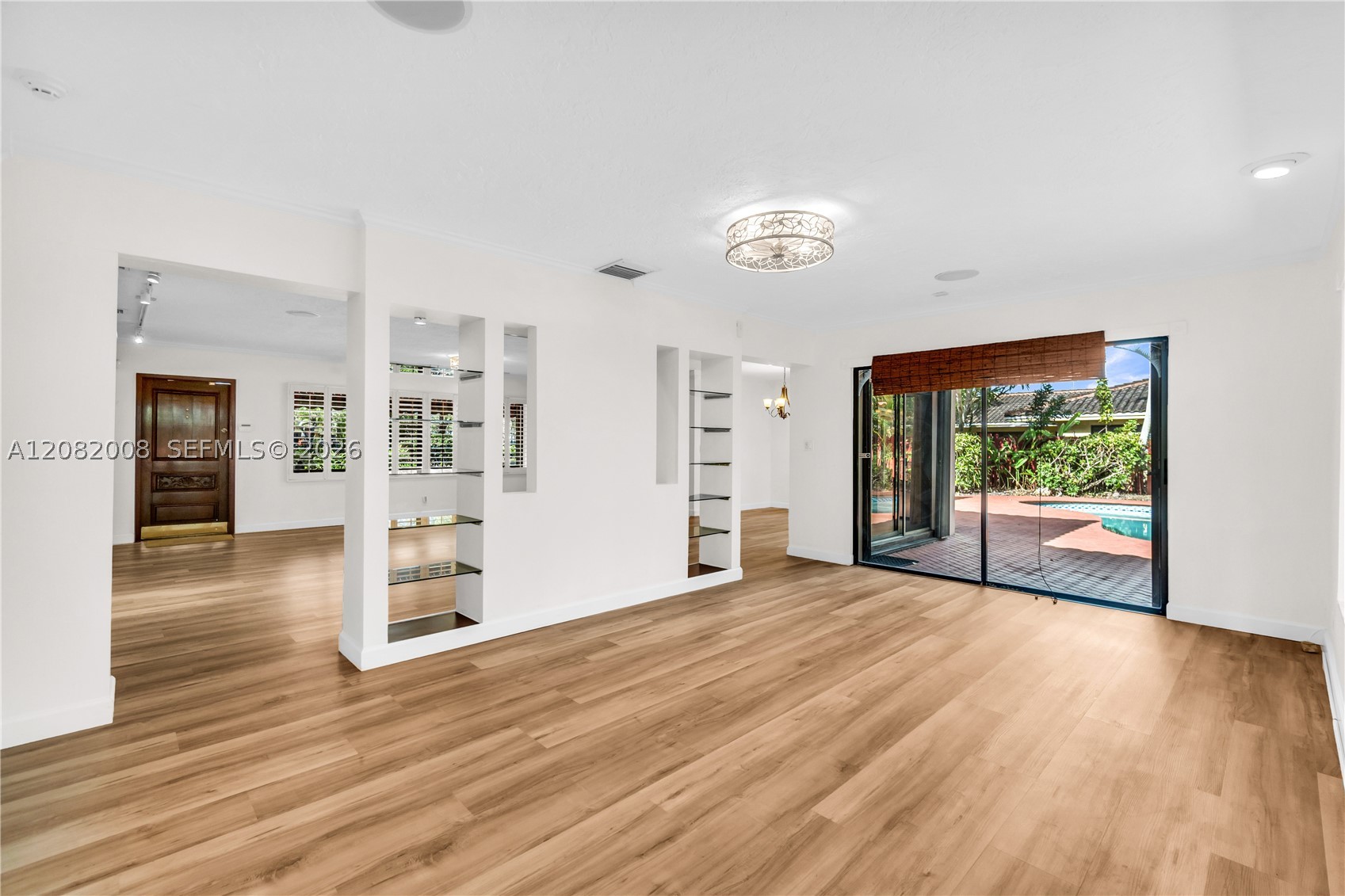 2533 NE 35th Dr, Fort Lauderdale FL 33308