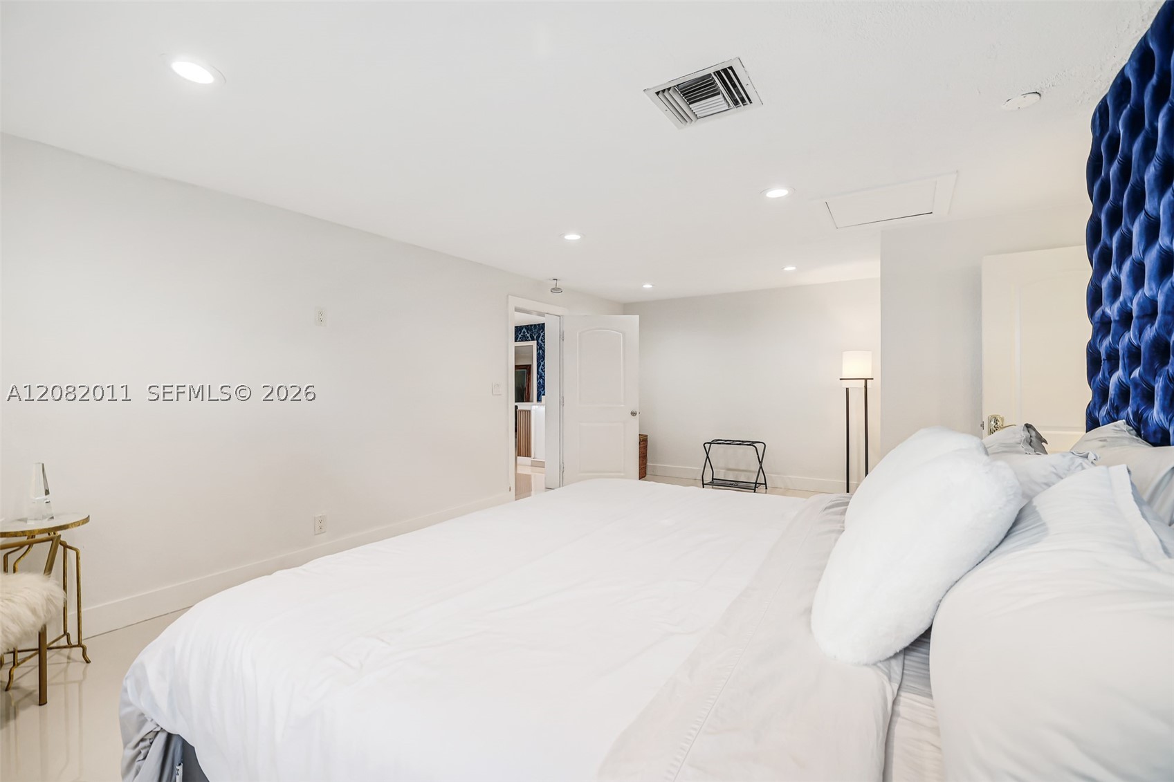 1718 NE 58th St, Fort Lauderdale FL 33334