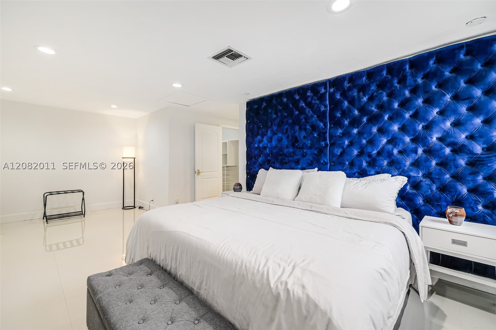 1718 NE 58th St, Fort Lauderdale FL 33334