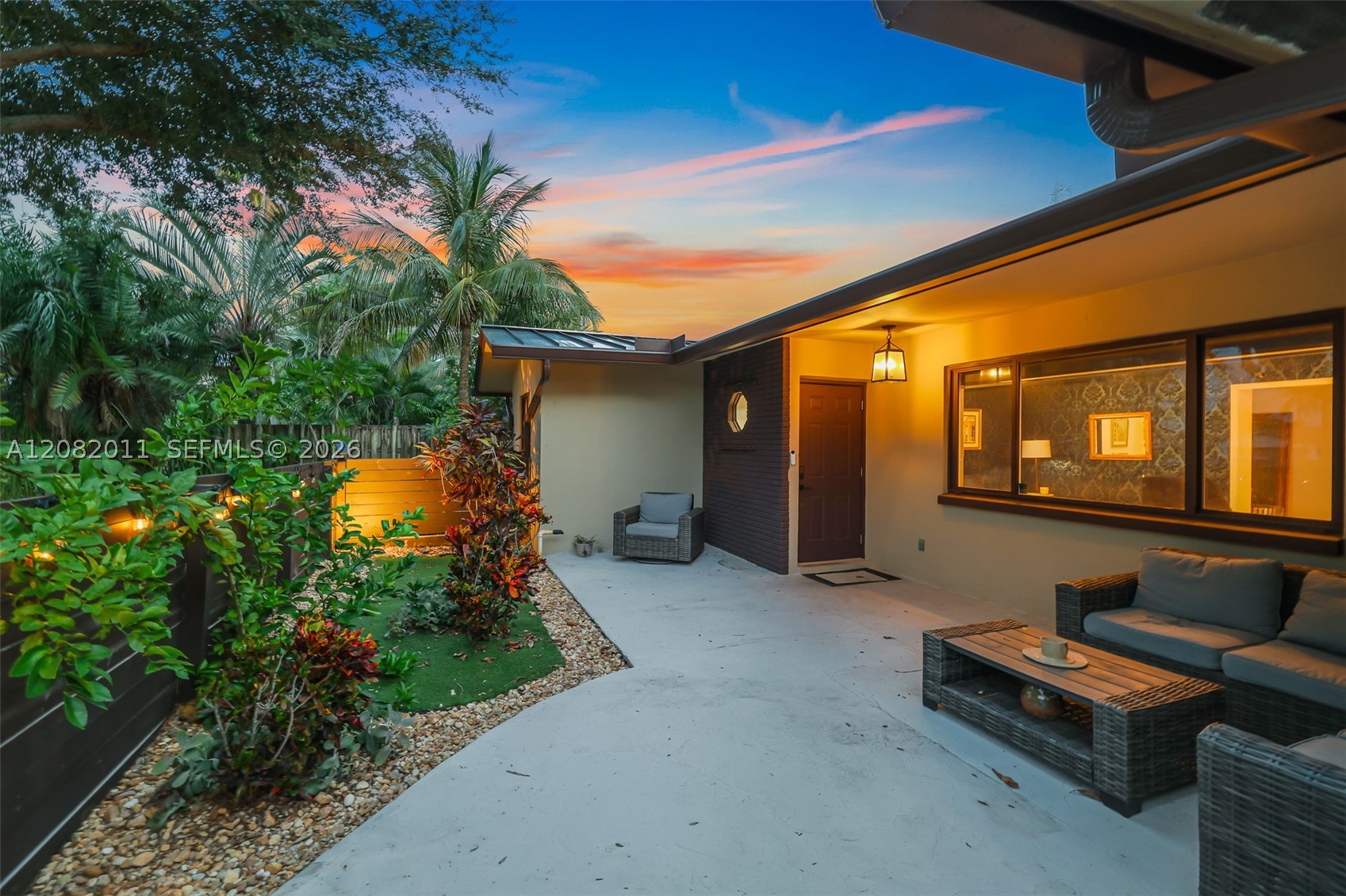 1718 NE 58th St, Fort Lauderdale FL 33334