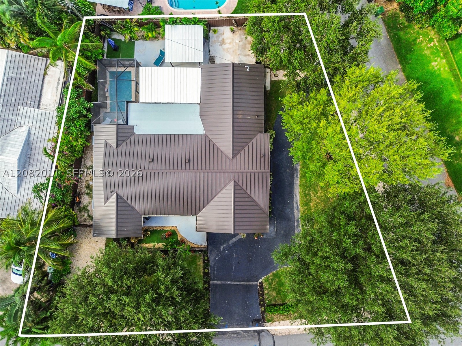 1718 NE 58th St, Fort Lauderdale FL 33334
