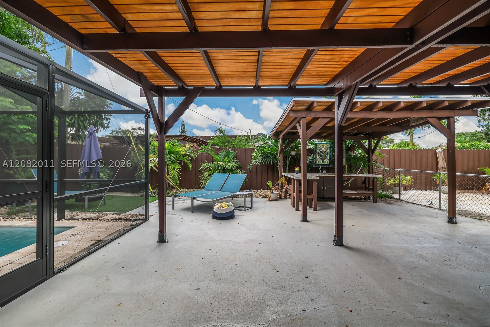 1718 NE 58th St, Fort Lauderdale FL 33334