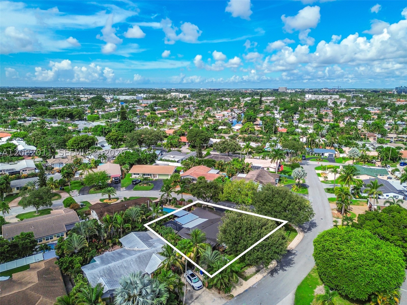 1718 NE 58th St, Fort Lauderdale FL 33334