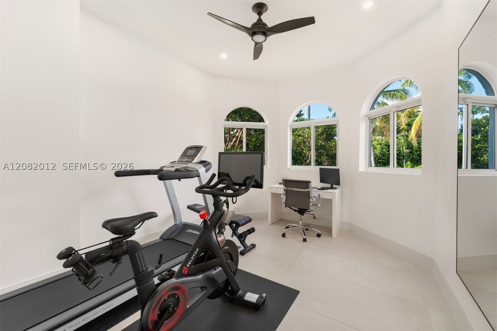 2181 N Bay Rd, Miami Beach FL 33140