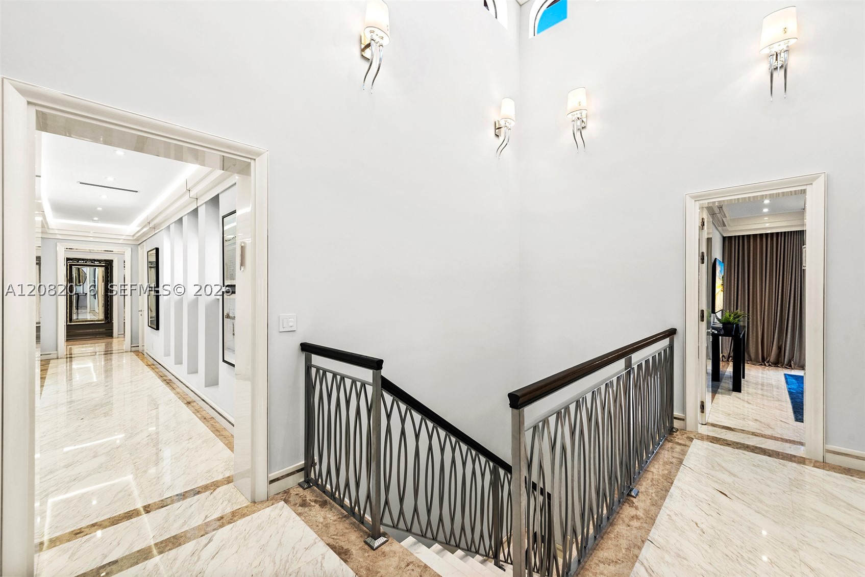 498 N Parkway Pkwy, Golden Beach FL 33160