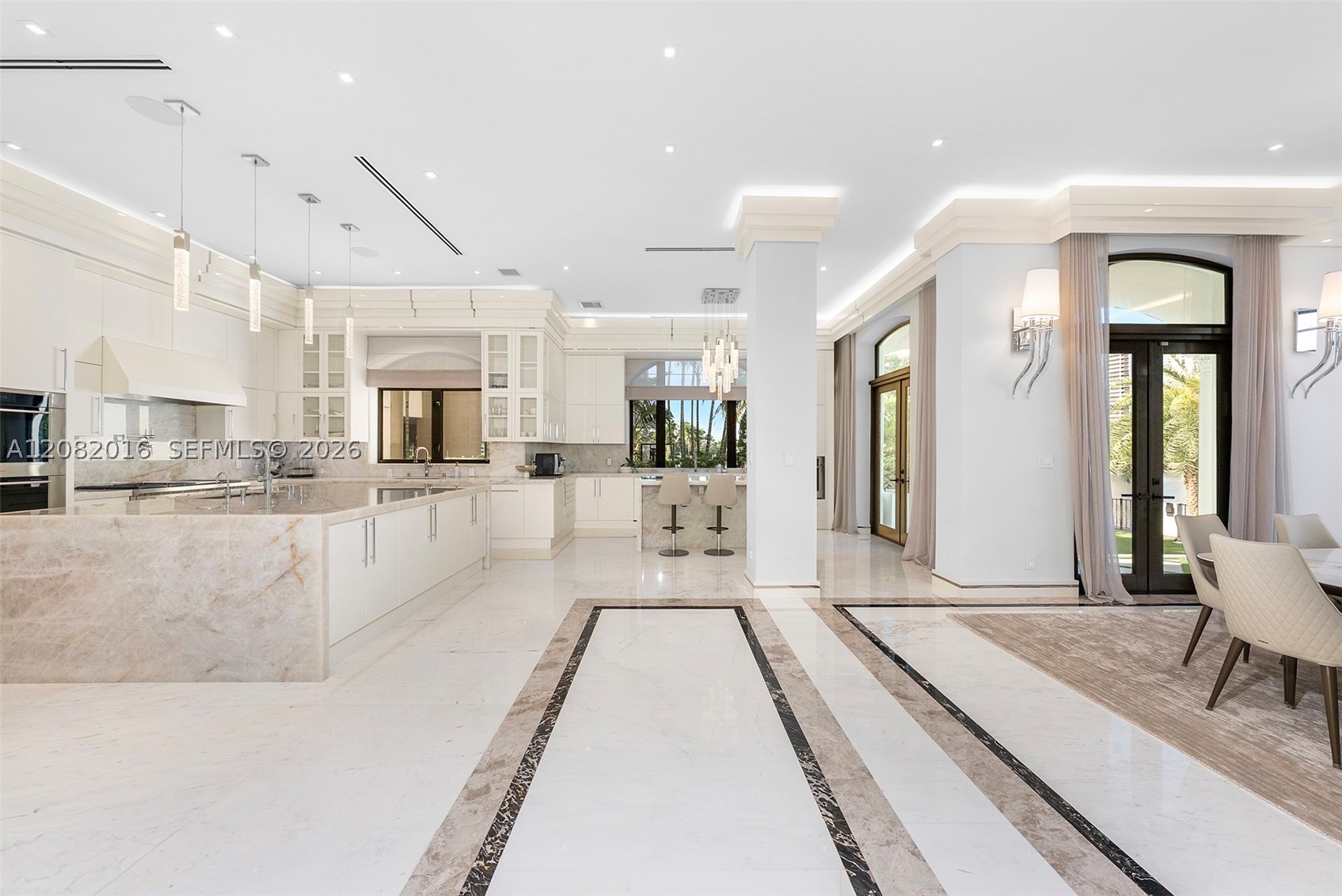 498 N Parkway Pkwy, Golden Beach FL 33160