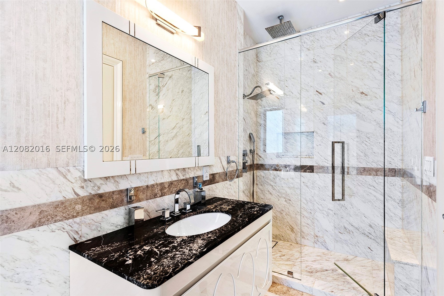 498 N Parkway Pkwy, Golden Beach FL 33160