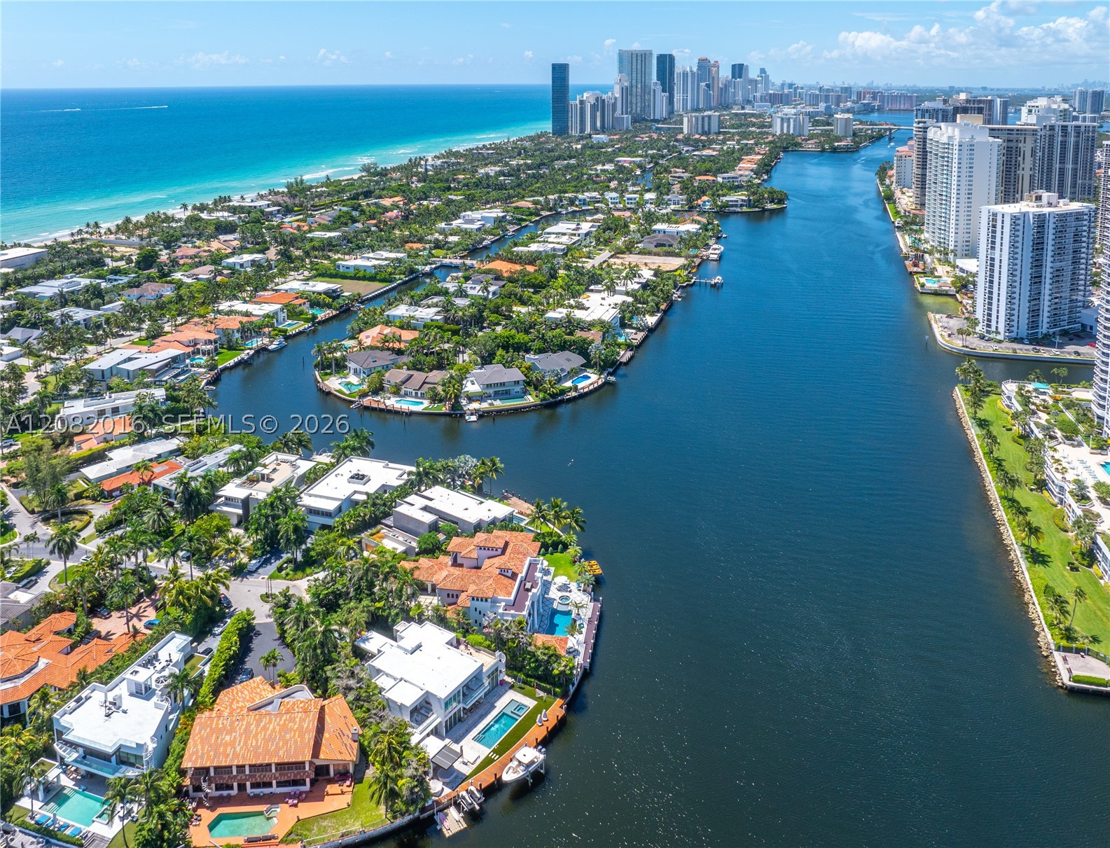 498 N Parkway Pkwy, Golden Beach FL 33160