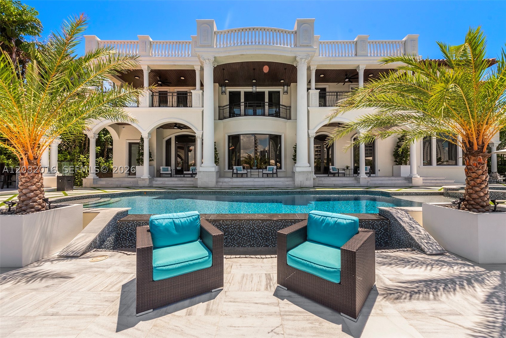 498 N Parkway Pkwy, Golden Beach FL 33160