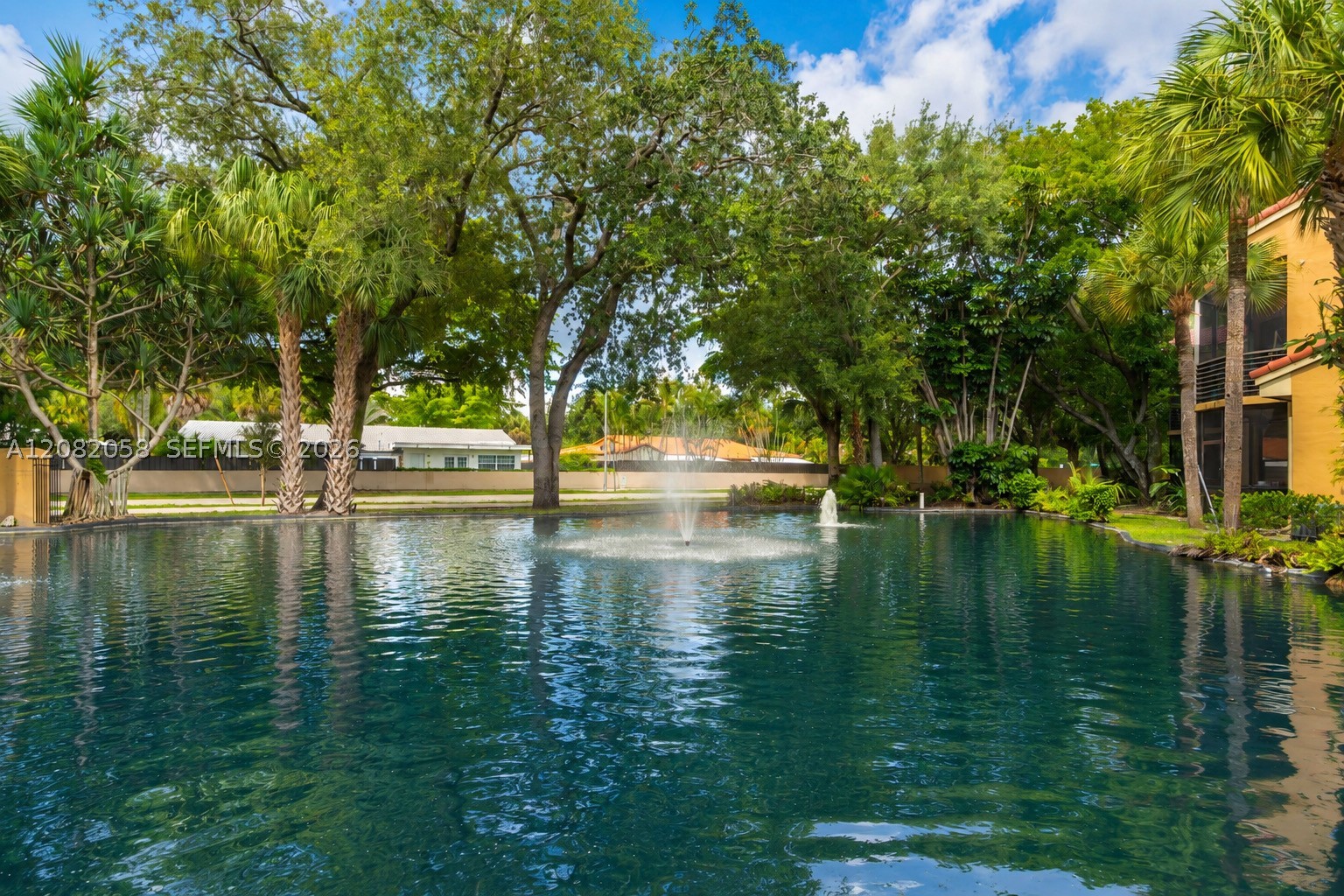 15495 Miami Lakeway N #101, Miami Lakes FL 33014