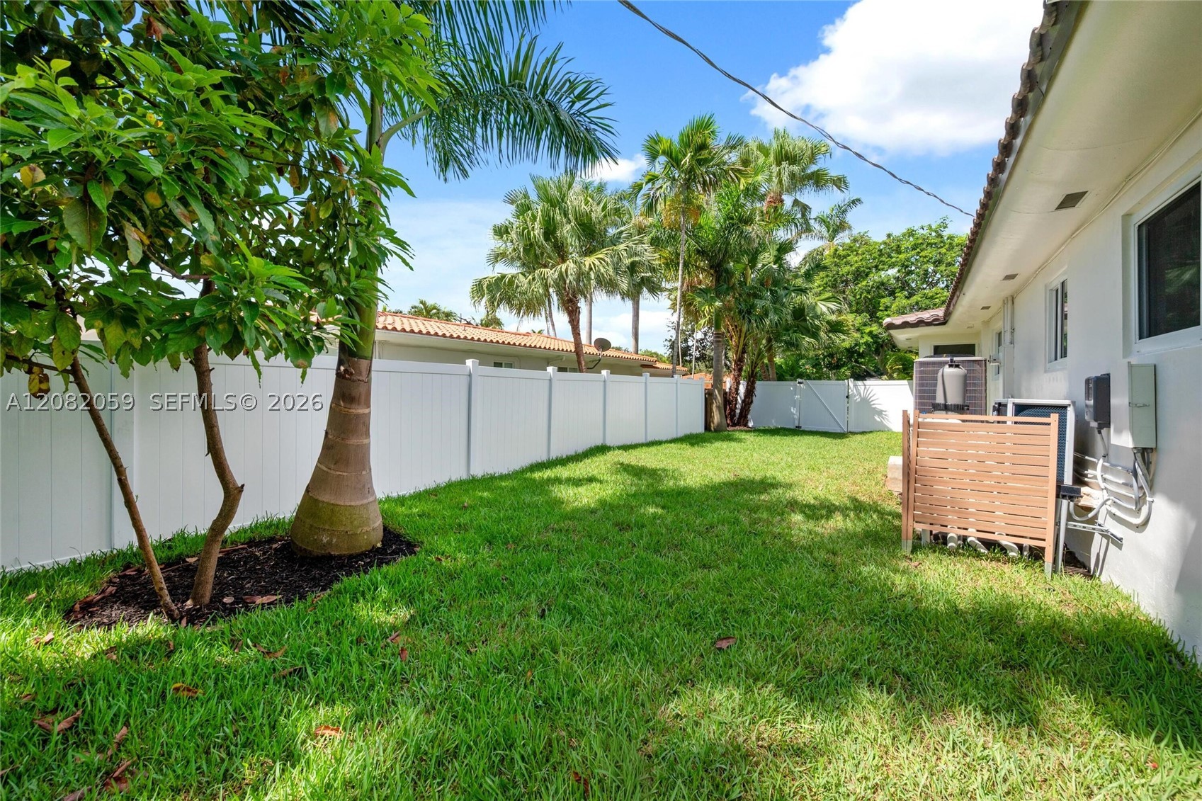 10619 NE 10th Pl, Miami Shores FL 33138