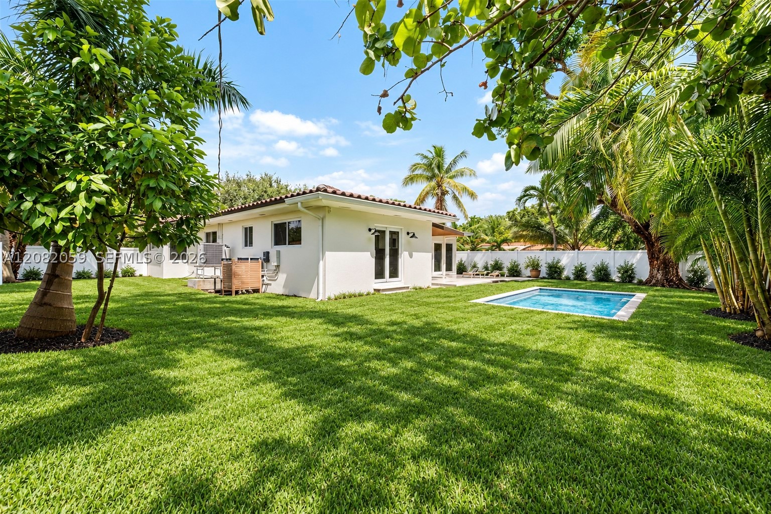 10619 NE 10th Pl, Miami Shores FL 33138