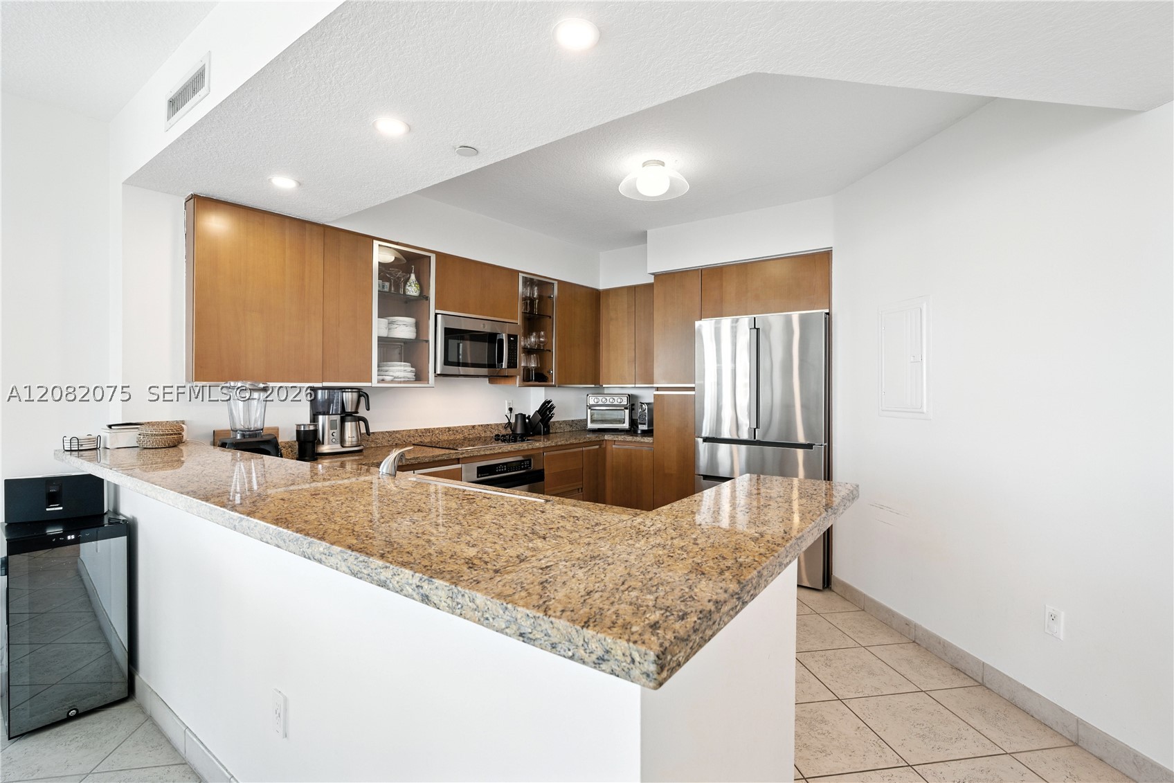 10 Venetian Way #604, Miami Beach FL 33139