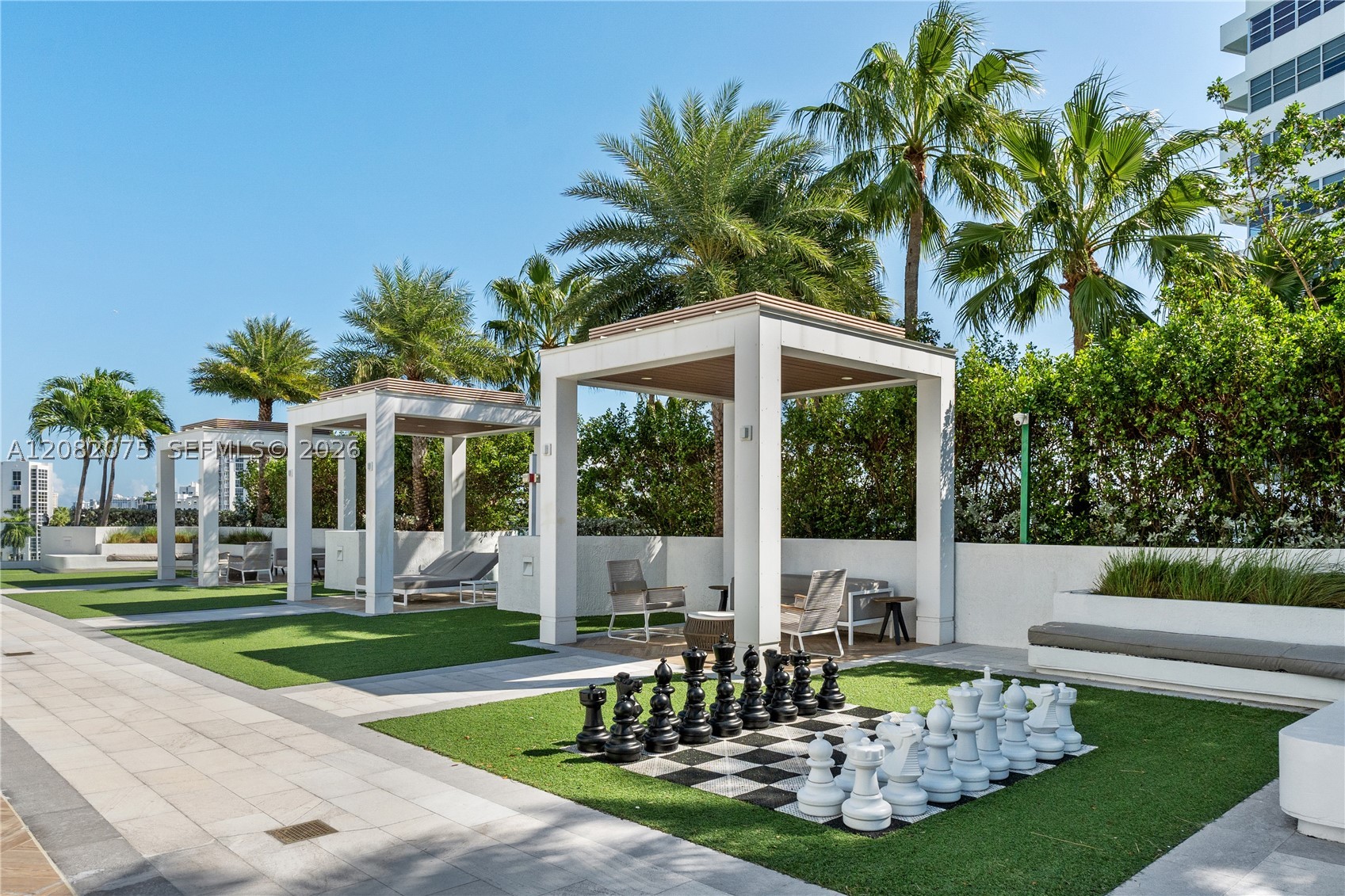10 Venetian Way #604, Miami Beach FL 33139