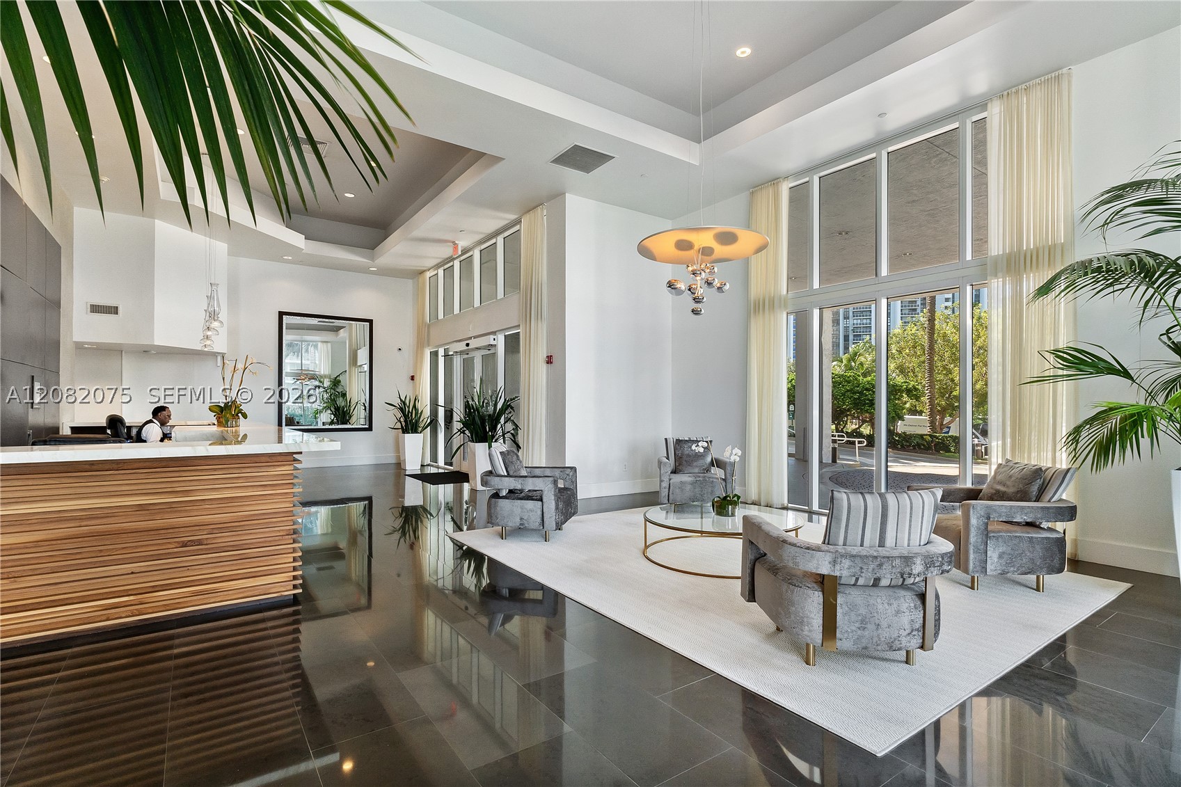 10 Venetian Way #604, Miami Beach FL 33139
