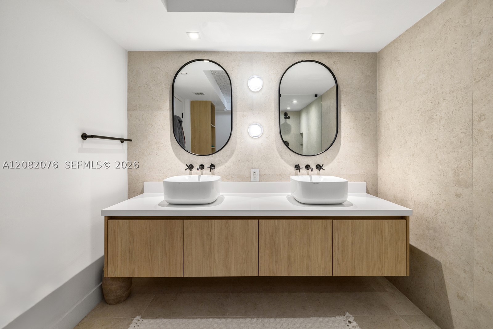 1800 Sunset Harbour Dr #1210, Miami Beach FL 33139