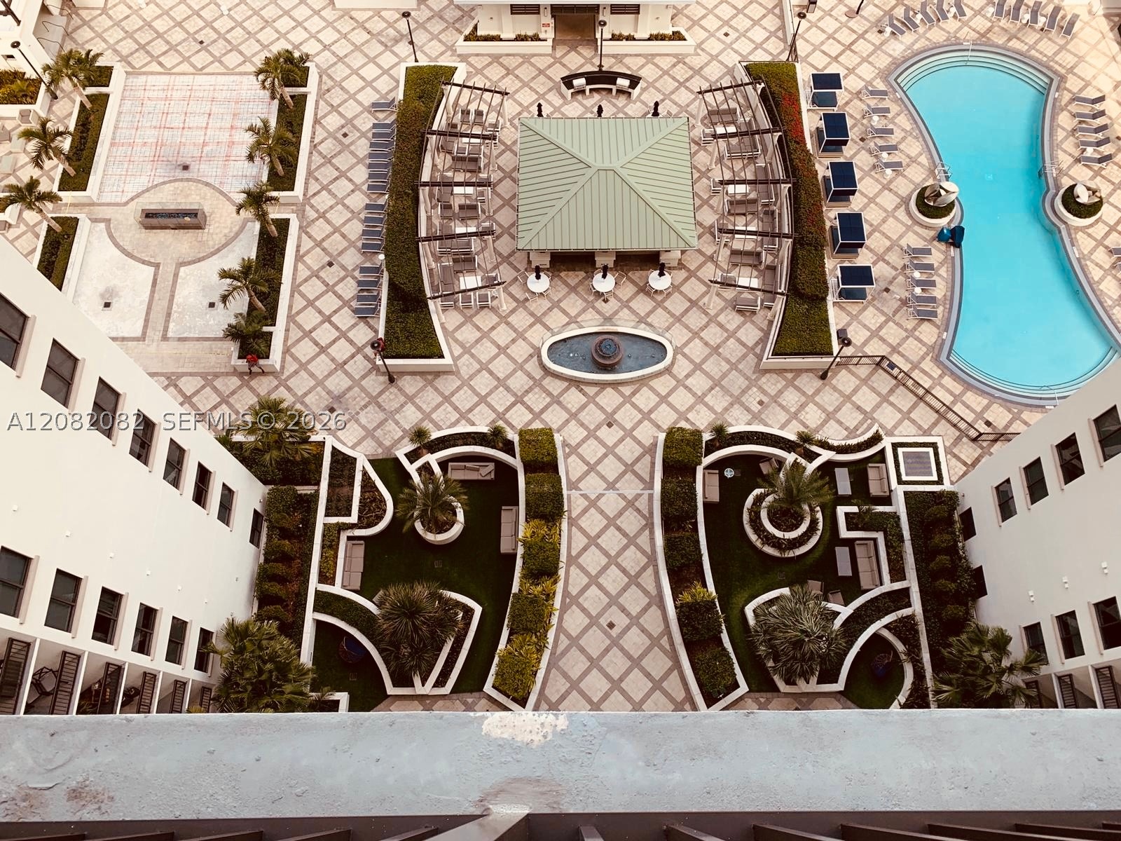 999 SW 1st AVE #2710, Miami FL 33130