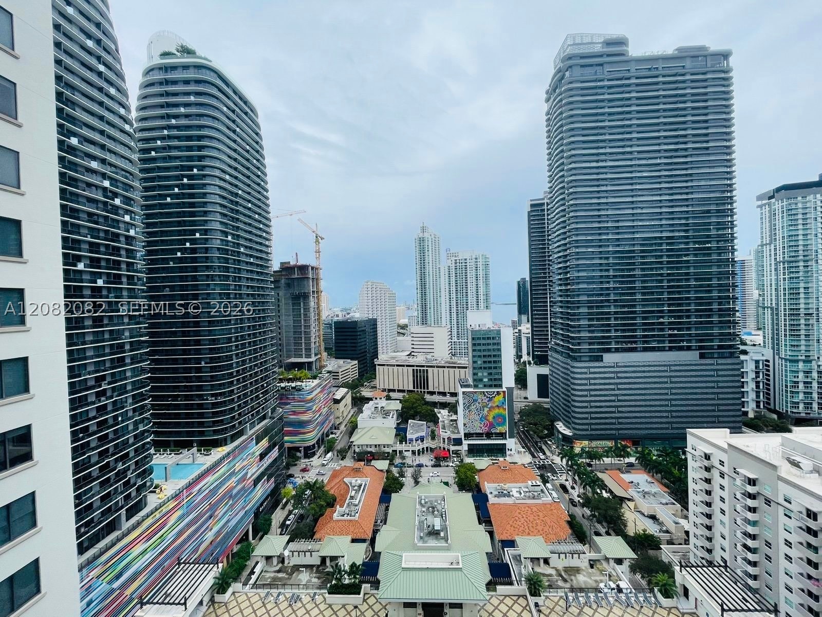 999 SW 1st AVE #2710, Miami FL 33130