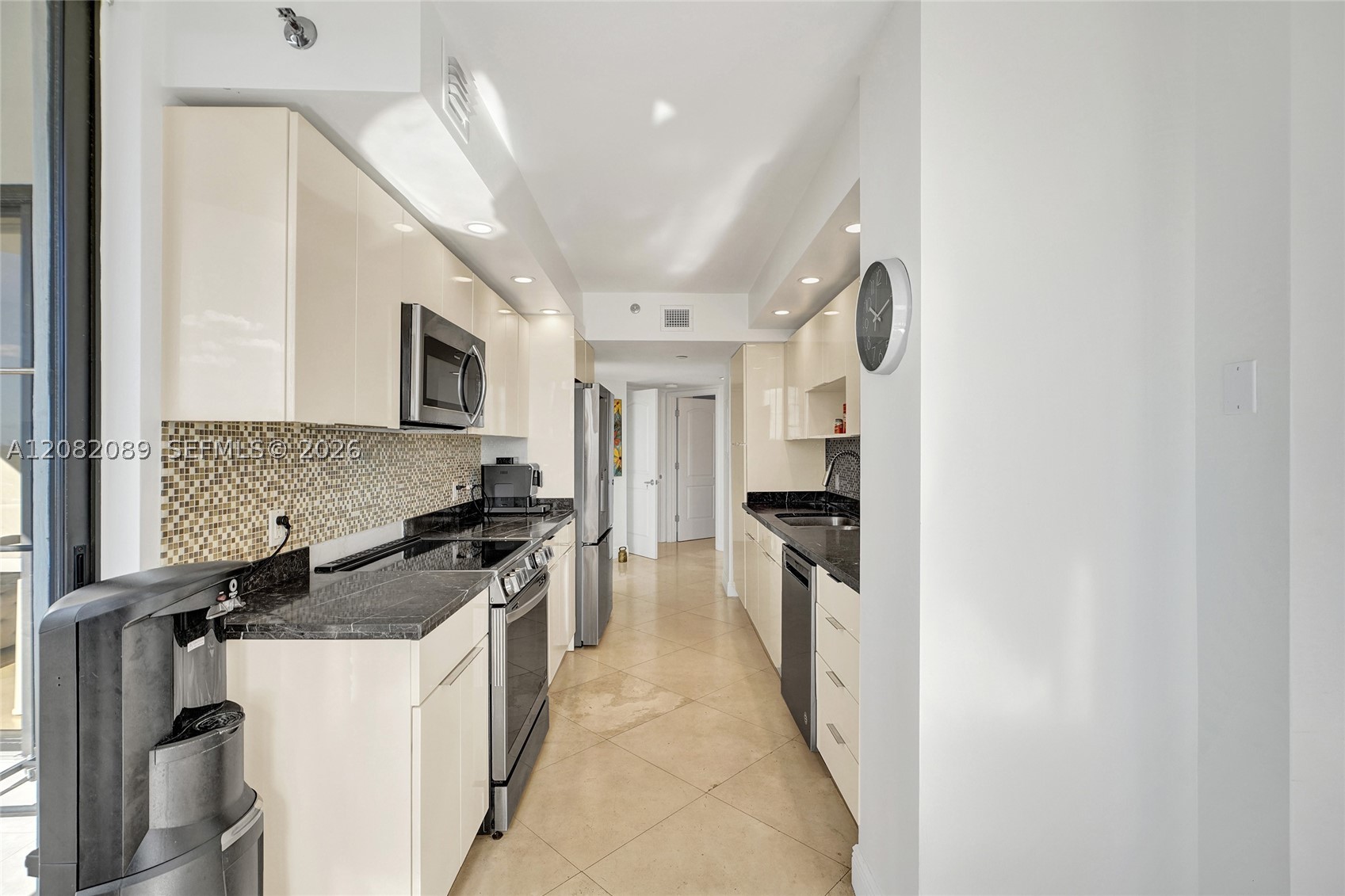 1000 E Island Blvd #1403, Aventura FL 33160