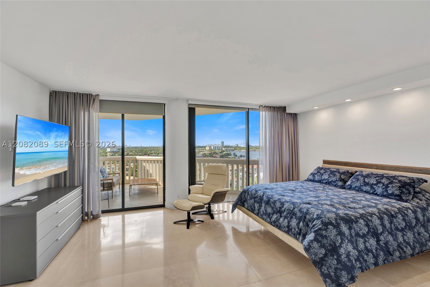 1000 E Island Blvd #1403, Aventura FL 33160