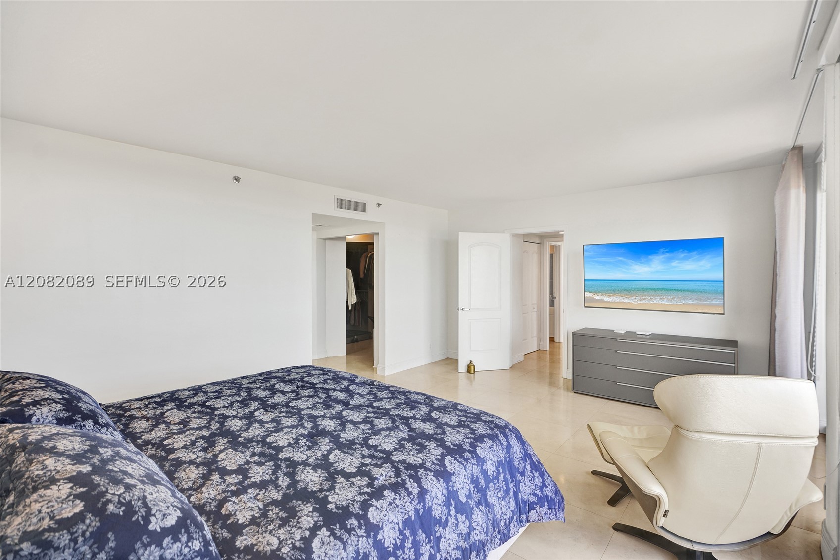 1000 E Island Blvd #1403, Aventura FL 33160