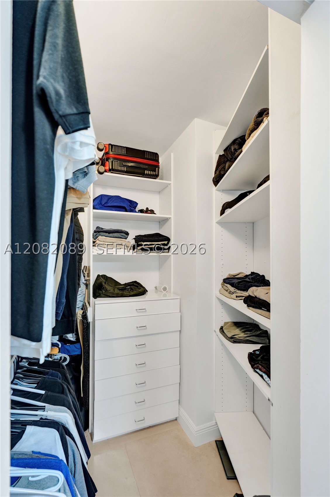 1000 E Island Blvd #1403, Aventura FL 33160