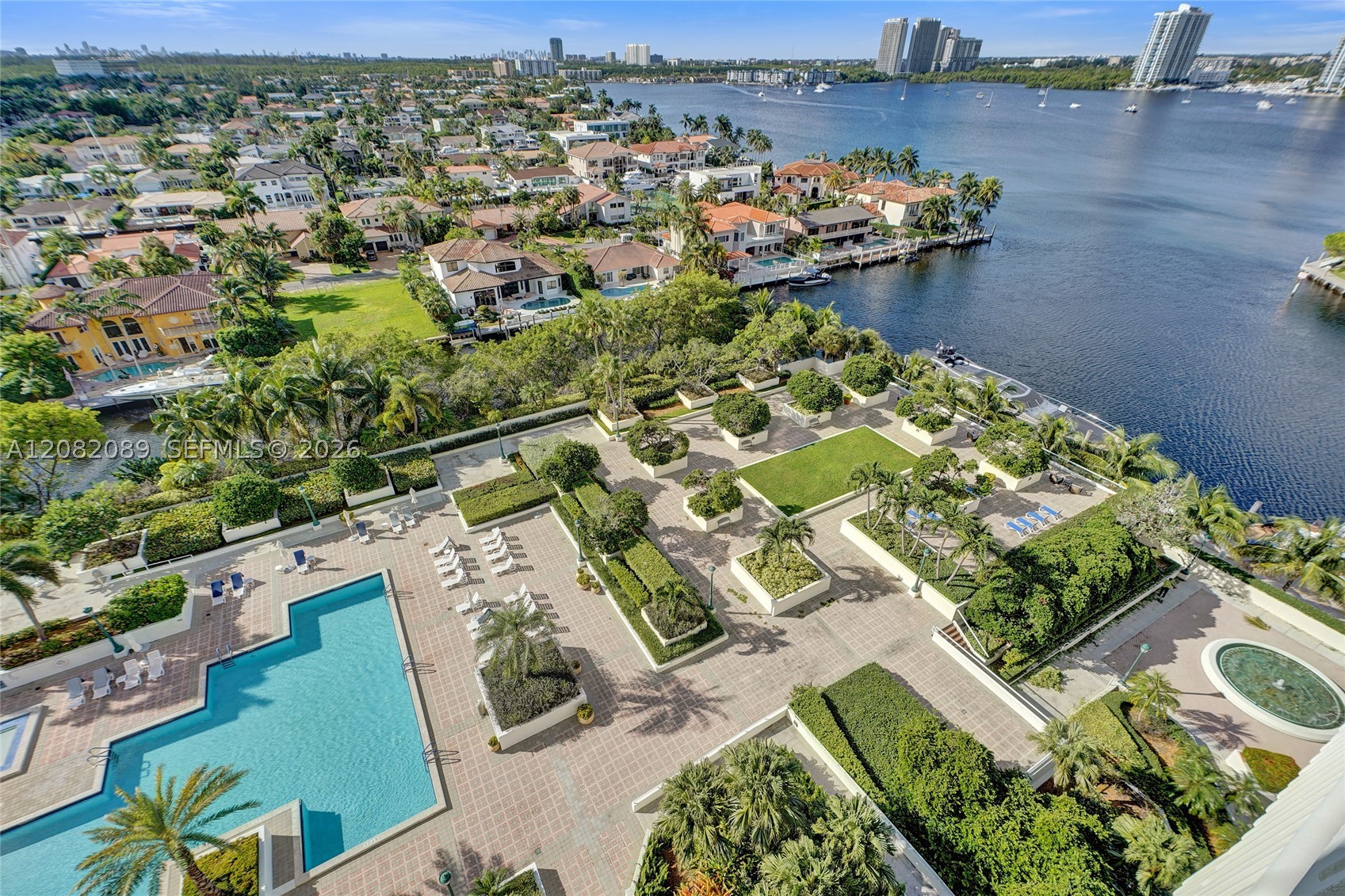 1000 E Island Blvd #1403, Aventura FL 33160