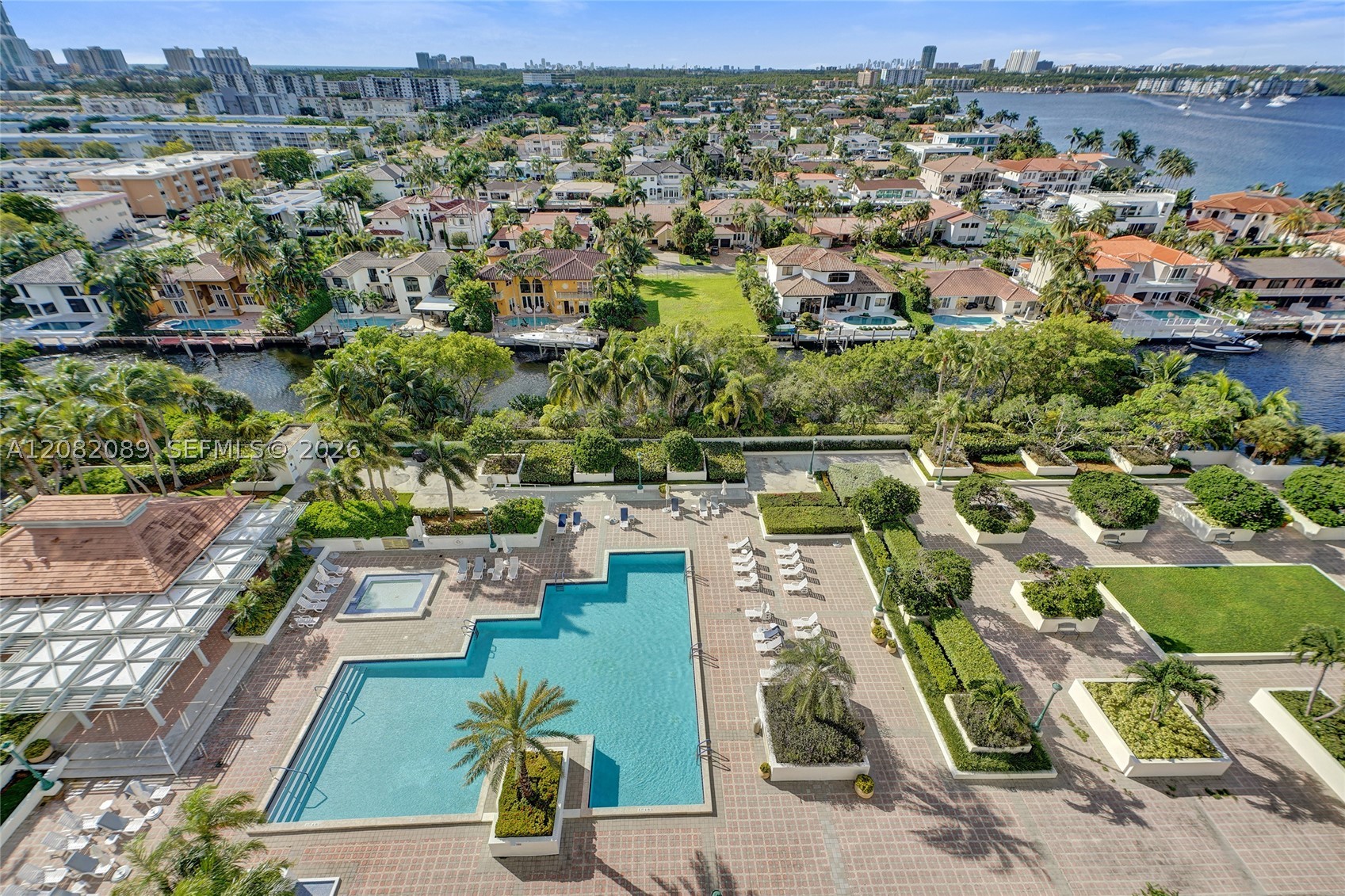 1000 E Island Blvd #1403, Aventura FL 33160