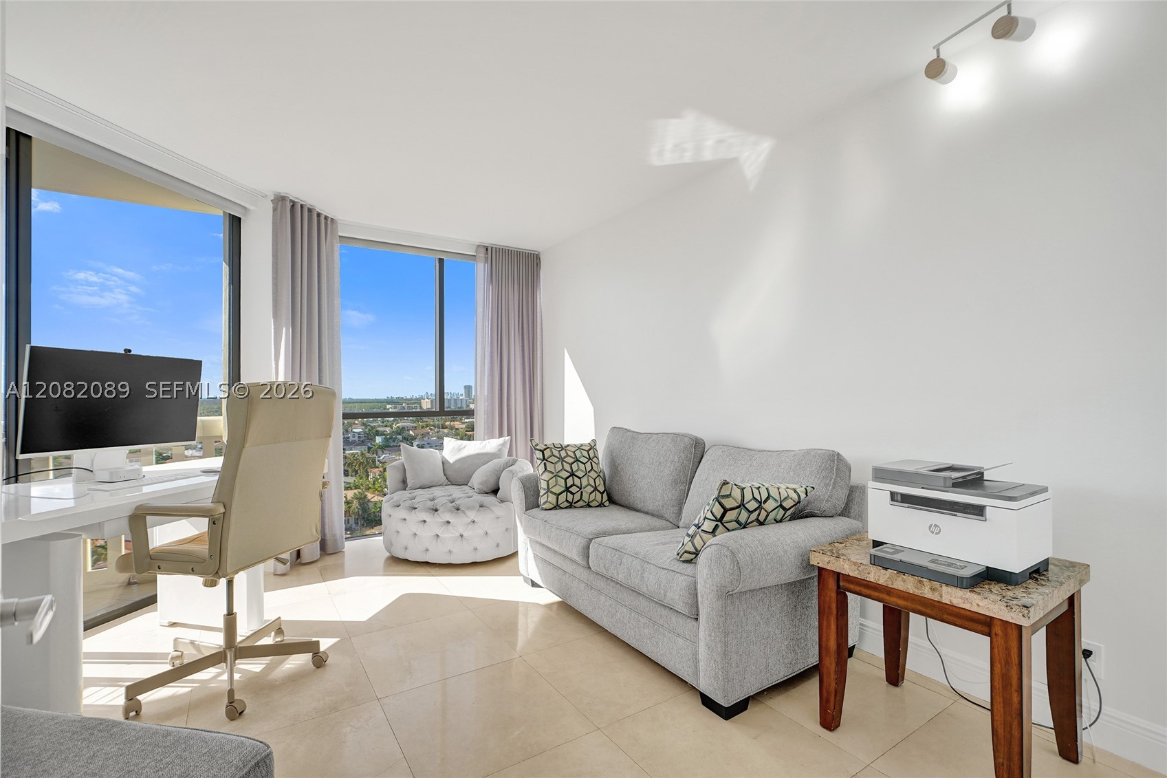 1000 E Island Blvd #1403, Aventura FL 33160