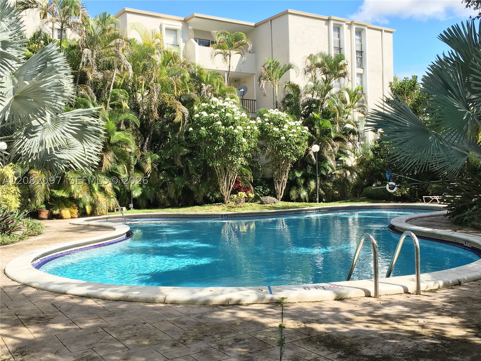 6904 N Kendall Dr #F405, Pinecrest FL 33156