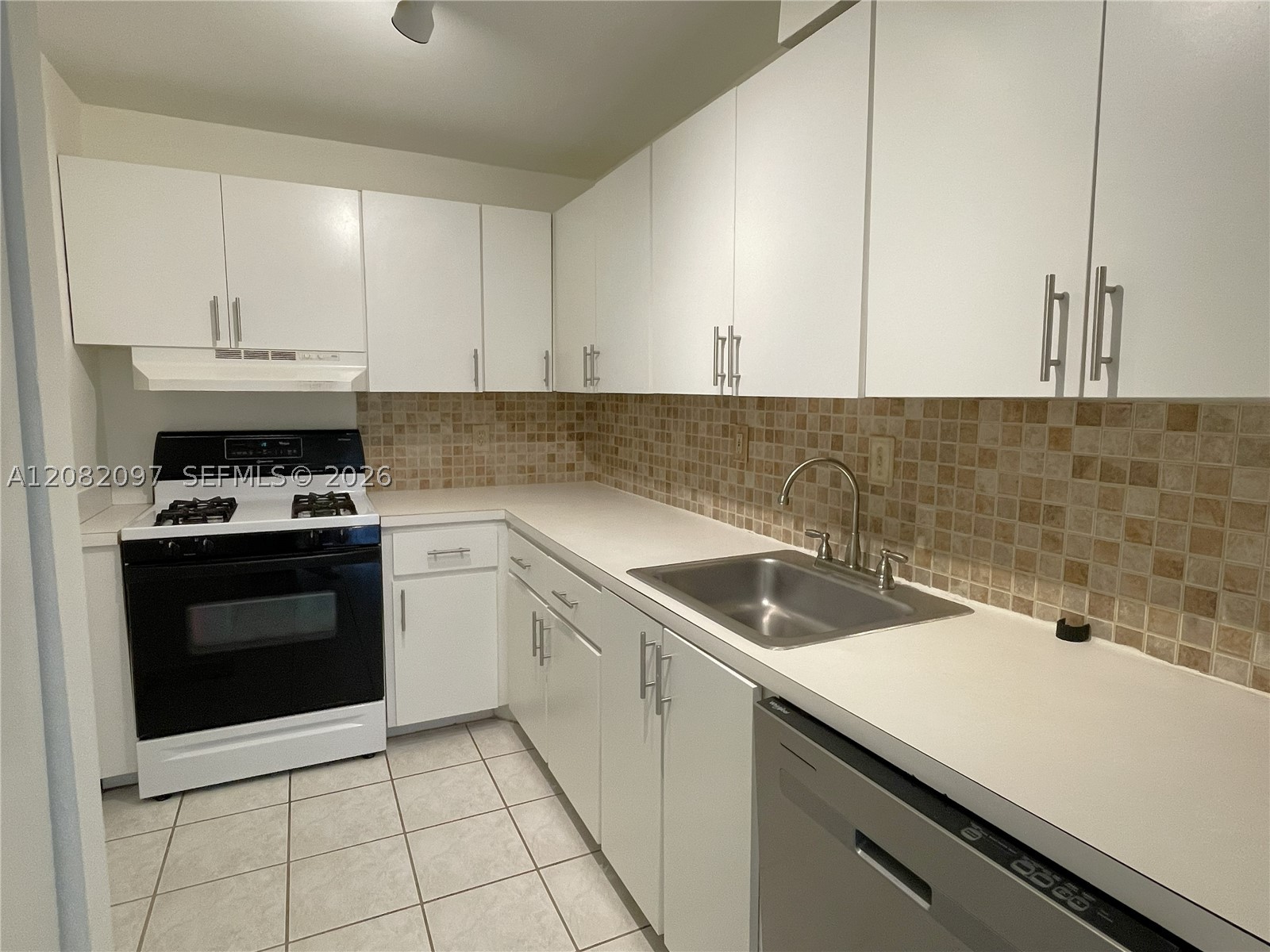 6904 N Kendall Dr #F405, Pinecrest FL 33156
