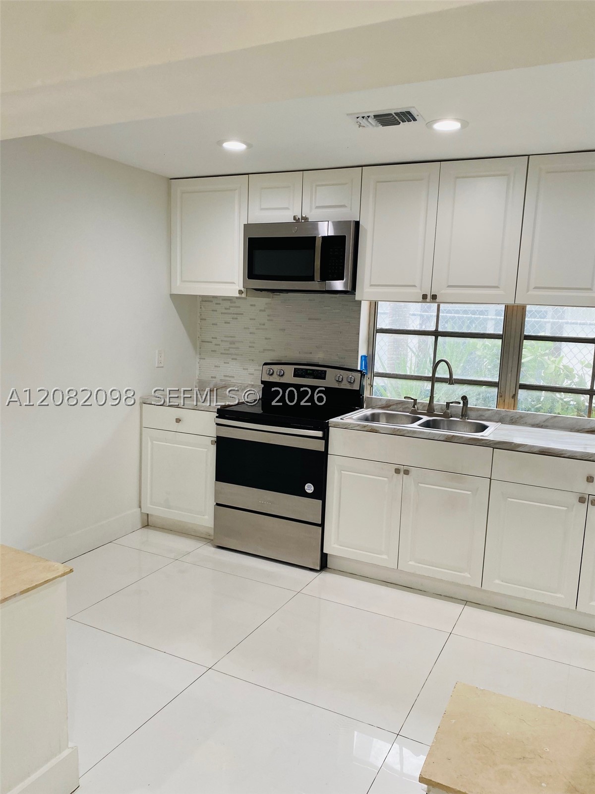3335 SW 26th St #3335, Miami FL 33133