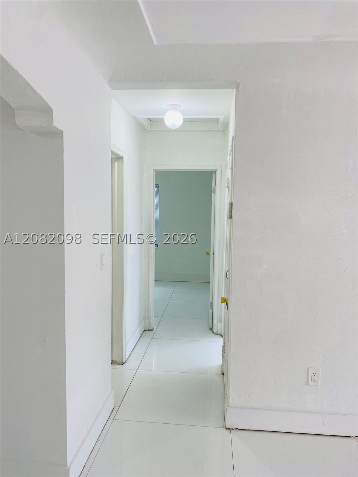3335 SW 26th St #3335, Miami FL 33133