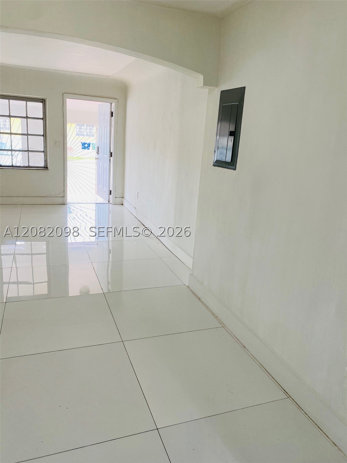 3335 SW 26th St #3335, Miami FL 33133