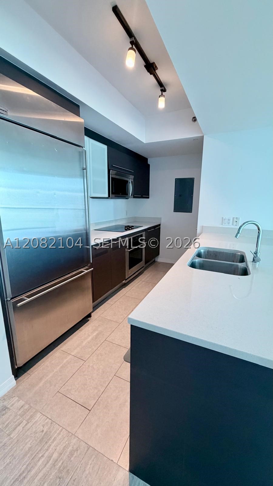 500 Brickell Ave #3003, Miami FL 33131