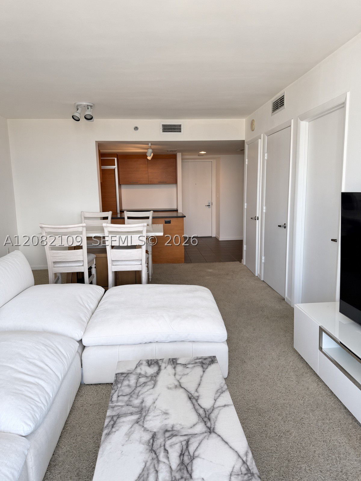 50 Biscayne Blvd #3205, Miami FL 33132