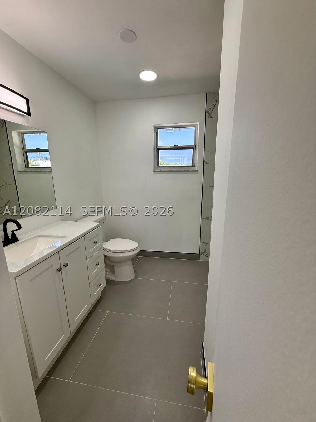 2433 SW 11th St, Miami FL 33135