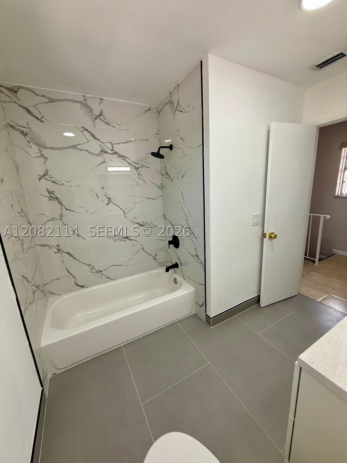 2433 SW 11th St, Miami FL 33135