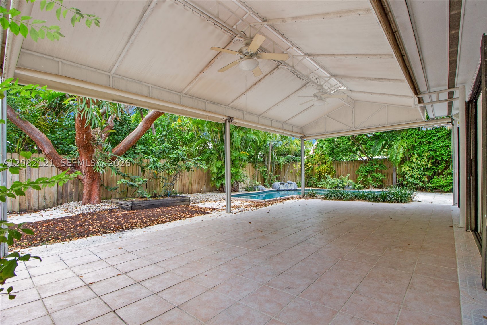 119 Harbor Dr, Key Biscayne FL 33149