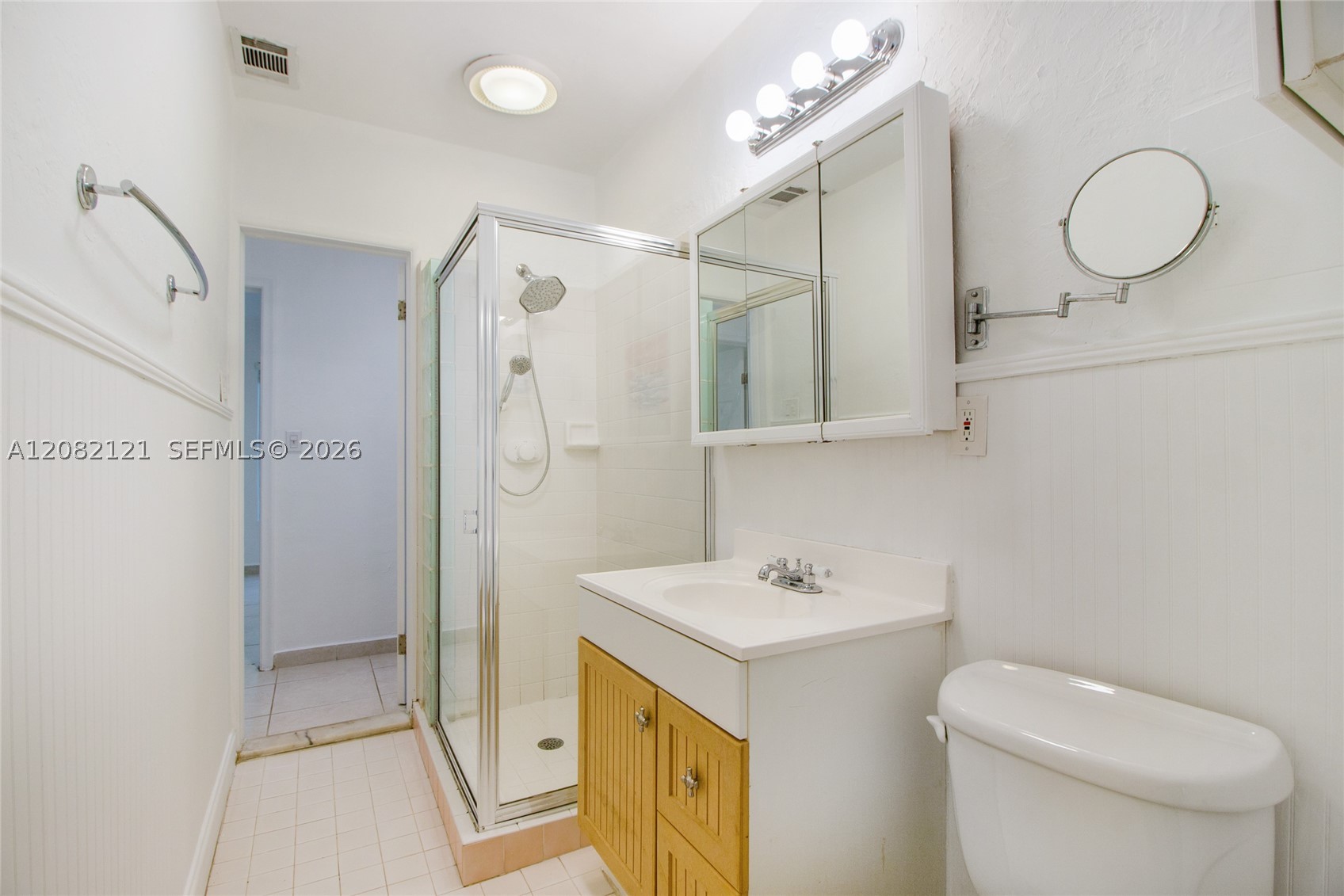 119 Harbor Dr, Key Biscayne FL 33149